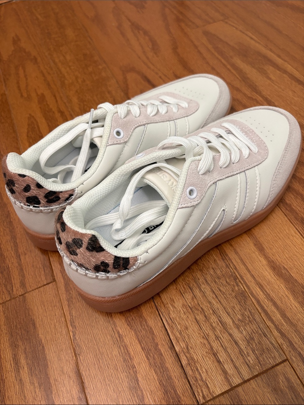 Lucky Step White Lace-Up Sneakers with Leopard Heel Accent Size 11